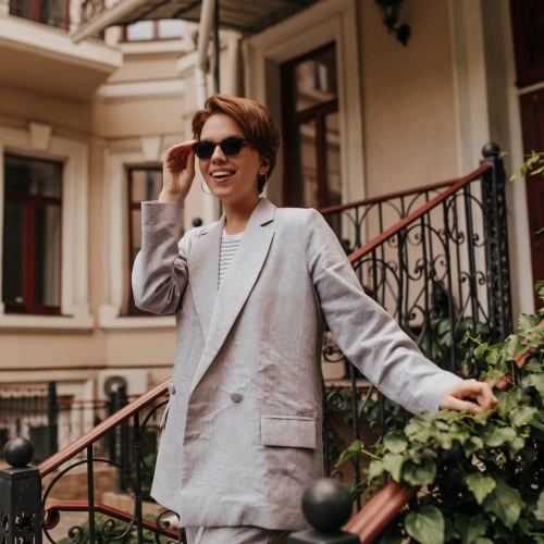 Using fashion to your advantage and understanding how to enjoy it with comfort and style is a way to explore the fashion world without